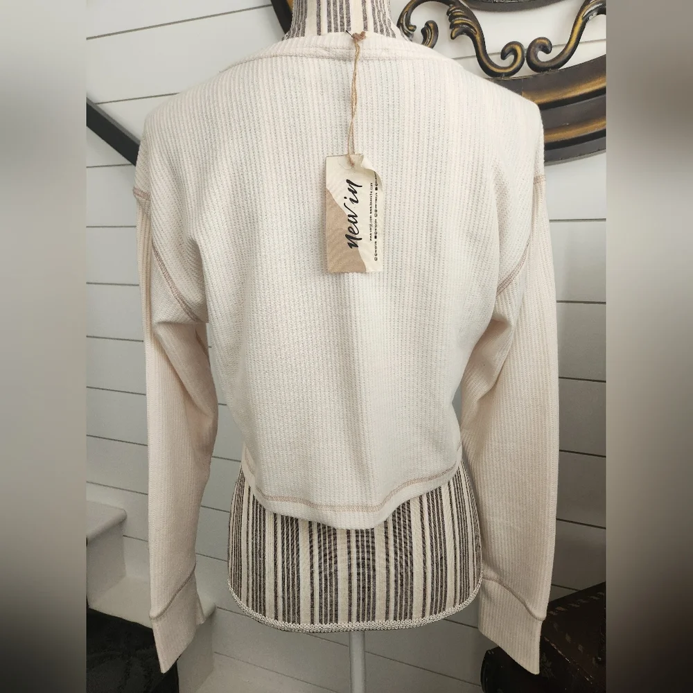 Very J 'New In' Thermal Crop Top - Picture 5 of 9